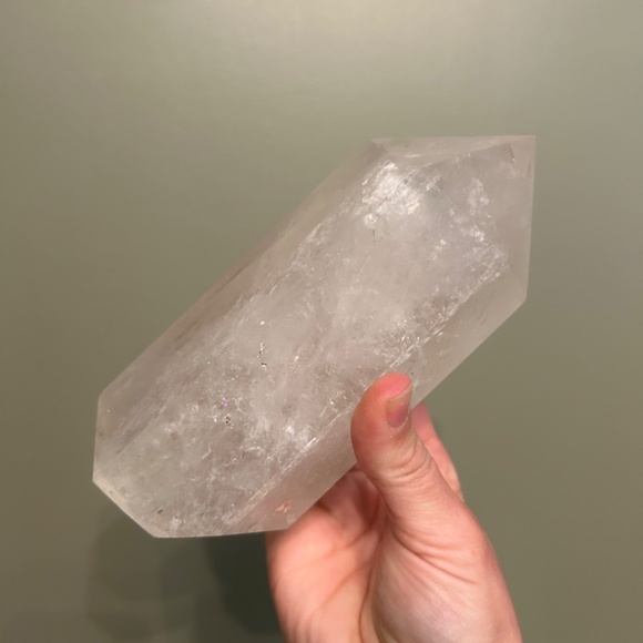 Large chunky clear quartz crystal - Picture 4 of 5